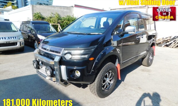 2008 Mitsubishi Delica D5 4WD Lifted w/Dual Sliding Door 181,000 km