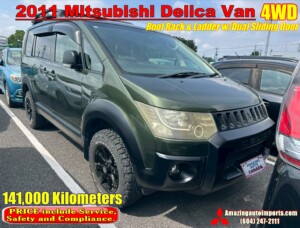 2011 Mitsubishi Delica 4WD w/Dual Sliding Door 141 km